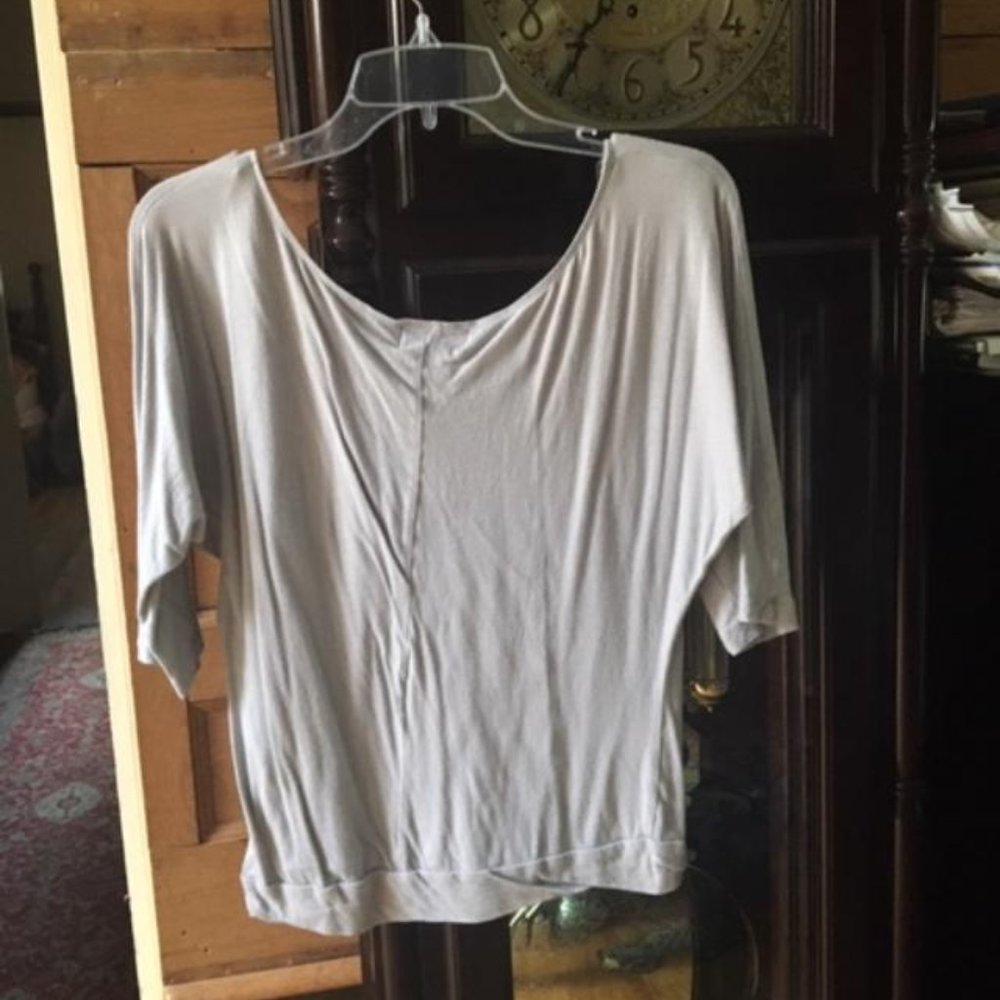 Grey Top - Picture 3 of 3